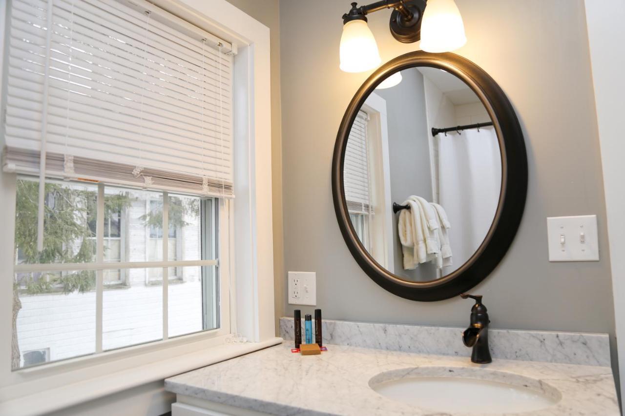 Two Bedroom With Lake View Wolfeboro Esterno foto