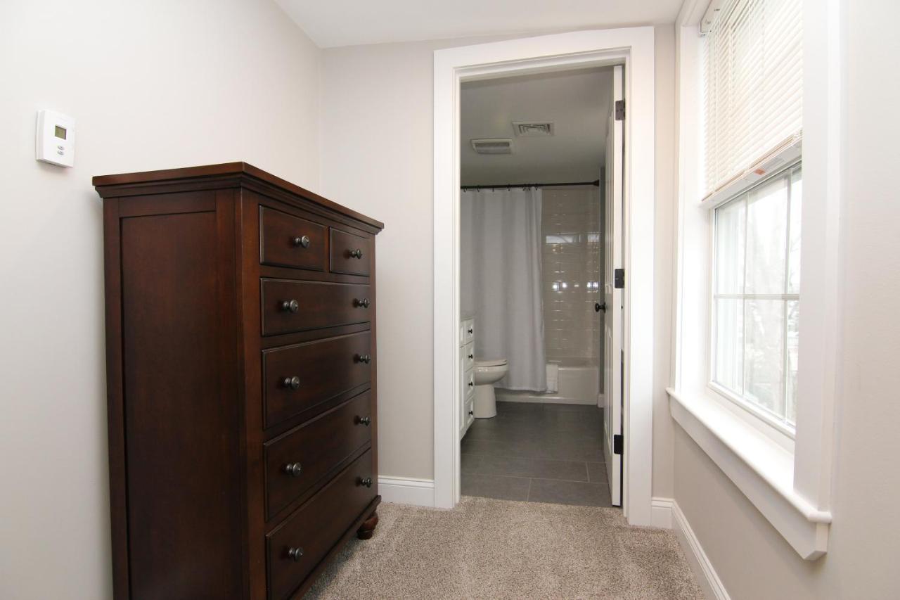 Two Bedroom With Lake View Wolfeboro Esterno foto