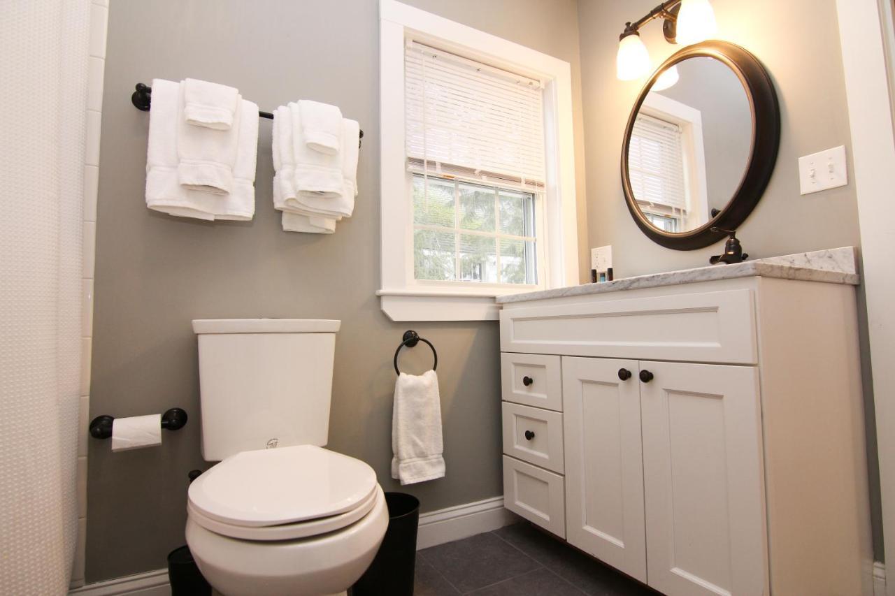 Two Bedroom With Lake View Wolfeboro Esterno foto